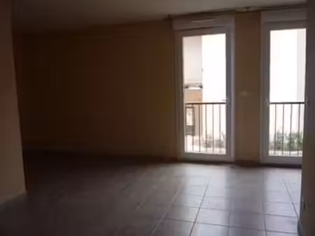 location appartement 2 pièces à dijon (21000) : à louer 2 pièces / 44m² dijon