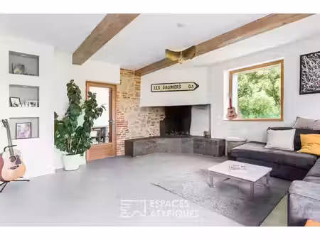 charme et panorama pour cette ferme rénovée au coeur de la campagne
