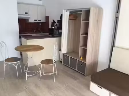 location appartement 1 pièce 24 m² à les sables-d’olonne (85100)