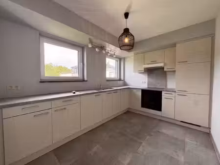 appartement à louer à avenue herbofin 32a libramont-chevigny (vbe58771)