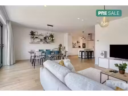 spacieuse maison neuve avec 5 chambres à vendre à sijsele