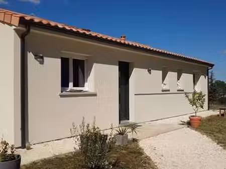 location maison à moncoutant-sur-sèvre (79320) : à louer / moncoutant-sur-sèvre