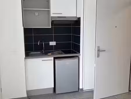 location appartement 1 pièce 27 m² à saint-maur-des-fossés (94100)