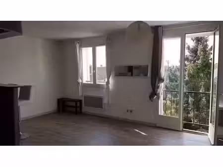 location meublée appartement 2 pièces 40 m² à le blanc-mesnil (93150)  820 €