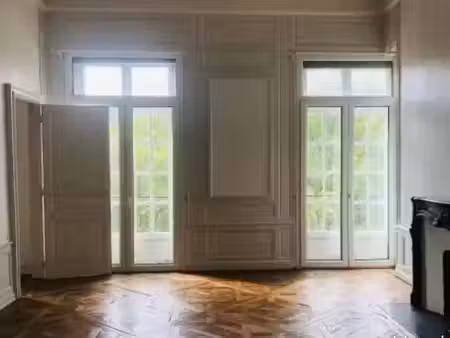 location appartement 3 pièces 95 m² à nantes (44000)  1 100 €