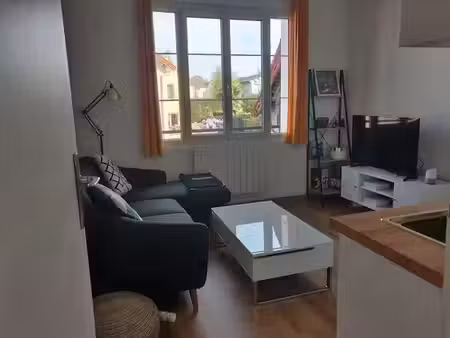 location meublée appartement 2 pièces 29 m² à malakoff (92240)  885 €