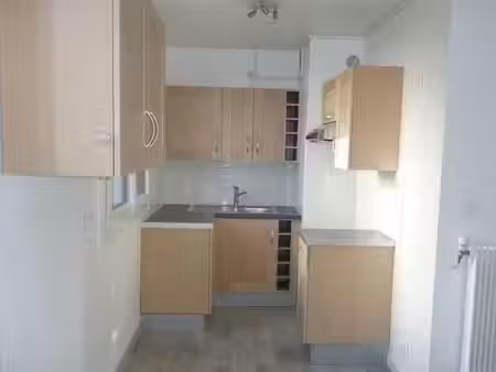 location appartement 2 pièces 27 m² à noisy-le-sec (93130)  809 €
