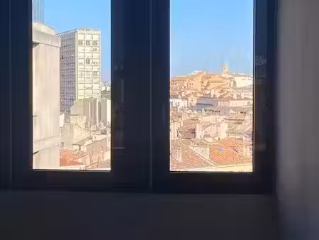 location meublée appartement 2 pièces 46 m² à marseille 1er (13001)  990 €
