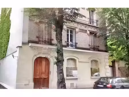 location meublée appartement 2 pièces 37 m² à neuilly-sur-seine (92200)  1 390 €