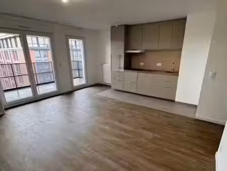 location appartement 3 pièces 66 m² à romainville (93230)  1 400 €