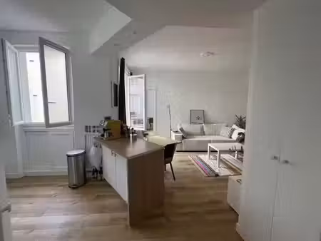 location appartement 2 pièces 50 m² à paris 17ème (75017)  1 500 €