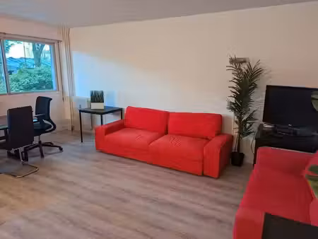 location meublée appartement 2 pièces 74 m² à saint-cloud (92210)  1 600 €