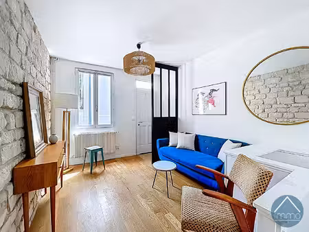 quartier bac - maison de ville - extérieur de 11.57m²