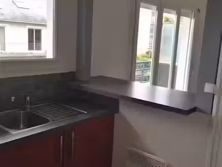 location appartement 1 pièce 33 m² à angers (49000)  470 €