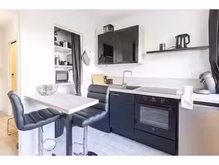 location meublée appartement 1 pièce 30 m² à angers (49000)  487 €