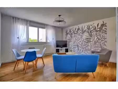 location meublée appartement 4 pièces 75 m² à angers (49000)  500 €