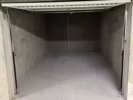 location garage box et parking à ploërmel (56800) : à louer / ploërmel