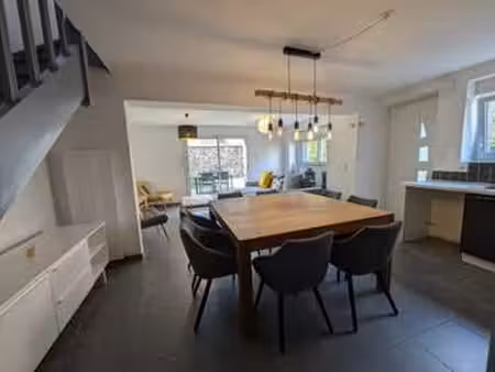 location maison à fougères (35300) : à louer / 82m² fougères