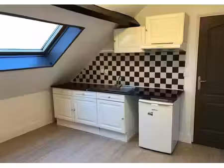 location appartement 2 pièces 21 m² à lille (59000)  530 €