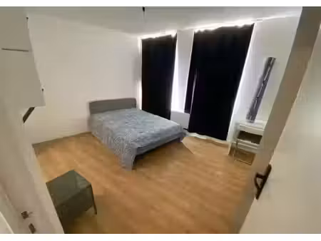 location meublée appartement 1 pièce 22 m² à lille (59000)  550 €