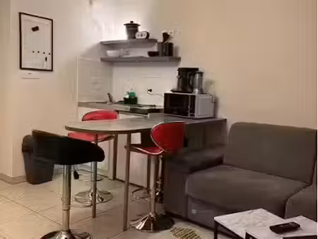 location meublée appartement 1 pièce 27 m² à montpellier (34000)  660 €