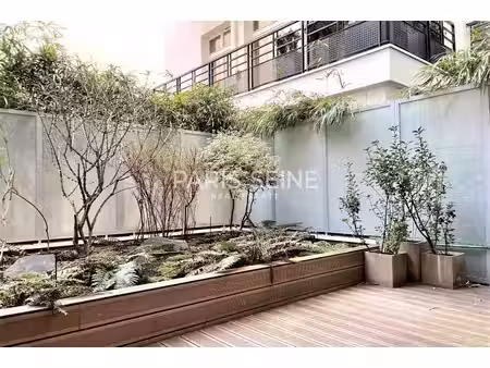 ** prox rue cler** beau 2 pièces vide** grande terrasse**