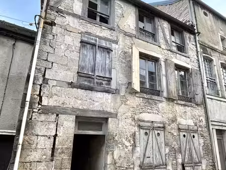maison de ville à mussy-sur-seine (10250)