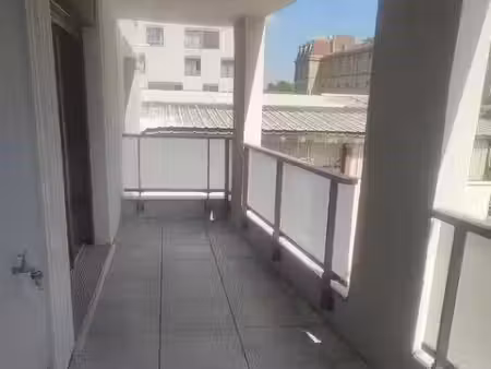 location appartement 2 pièces 40 m² à ivry-sur-seine (94200)  1 140 €