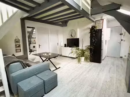 beau t3 lumineux au dernier étage avec mezzanine