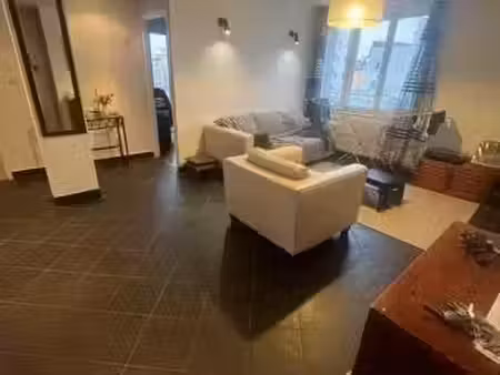 location meublée appartement 5 pièces 80 m² à lyon 8ème (69008)  430 €