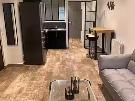 location meublée appartement 2 pièces 33 m² à marseille 7ème (13007)  710 €