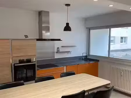 location meublée appartement 2 pièces 54 m² à metz (57000)  880 €