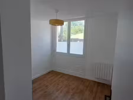 location appartement 2 pièces 38 m² à nantes (44000)  650 €