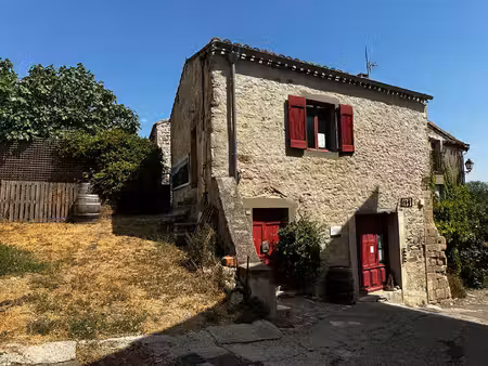 charmante cave à vin  idéale pour être transformée en logement