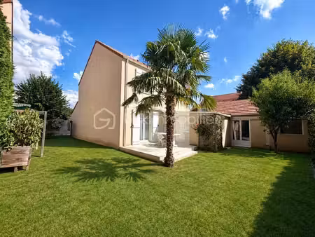 maison familiale t6 104m2 au cœur du bourg