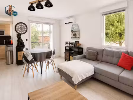 appartement t2 avec balcon et parking