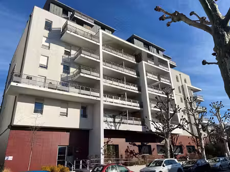4 pieces avec terrasse et parking sous-sol