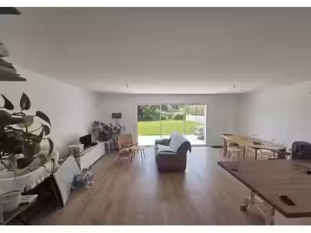 location maison 4 pièces à saint-genès-de-fronsac (33240)  1 270 €