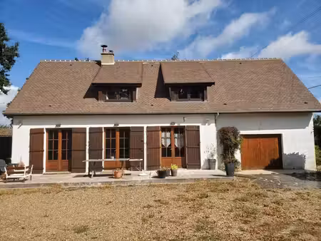 maison dans un village entre l'aigle et verneuil sur avre
