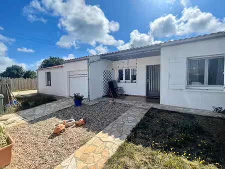 maison chaleureuse avec jardin arboré - saint trojan les bai