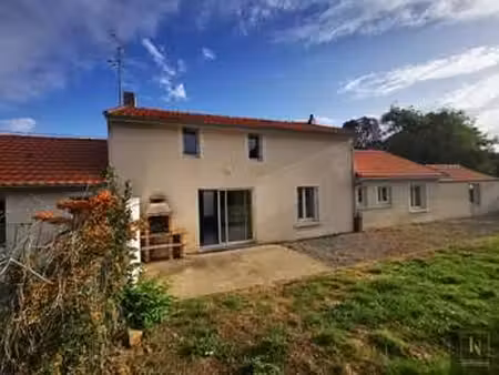 vente maison à saint-philbert-de-grand-lieu (44310) : à vendre / 160m² saint-philbert-de-g