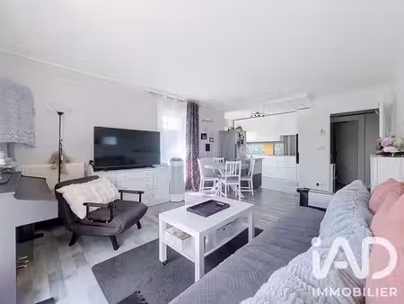 appartement à noiseau (94880)