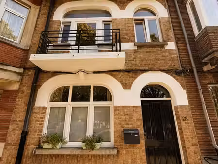 maison rénovée 4 chambres face au parc