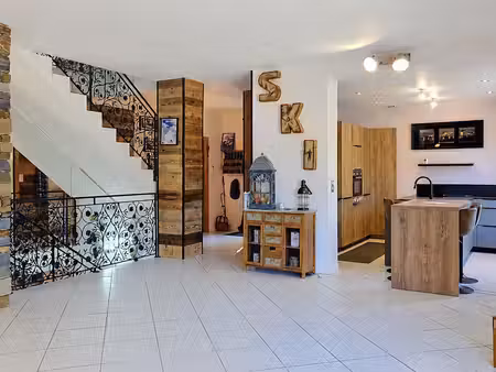 maison traditionnelle à tarentaise (42660)