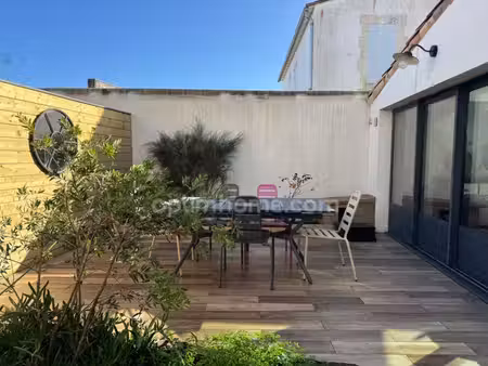 la flotte-en-ré – bel ensemble immobilier avec deux maisons