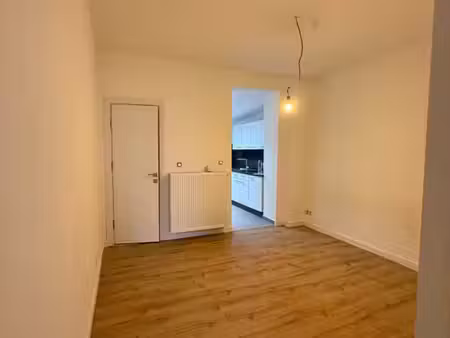 maison 3 chambres à louer à charleroi - entièrement rénovée
