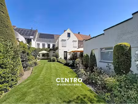 prachtig herenhuis (5 slpks.) met parkeerterrein en 3 rui...