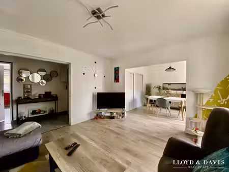 nantes hippodrome – appartement t3 traversant avec balcon  cav