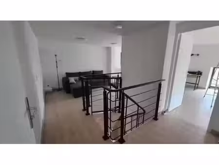 location meublée appartement 27.77 m² à rochefort-montagne (63210)  301 €