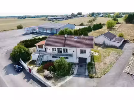 vente maison 7 pièces 180 m² lure (70200)